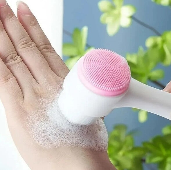 Cleanse & Massage: Silicone Facial Brush for Radiant Skin