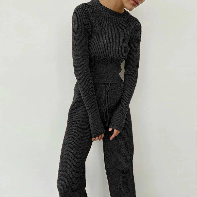 Effortless Chic: Knitted Wide-Leg Pants & Top Set