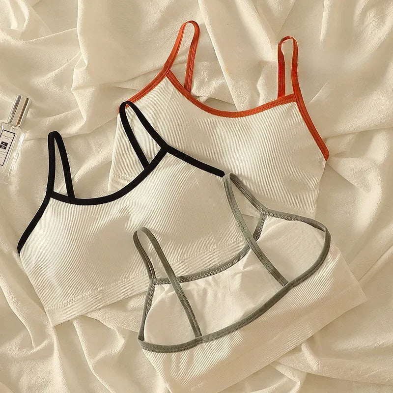 Comfort & Support: Seamless Sports Bra for Effortless Workouts