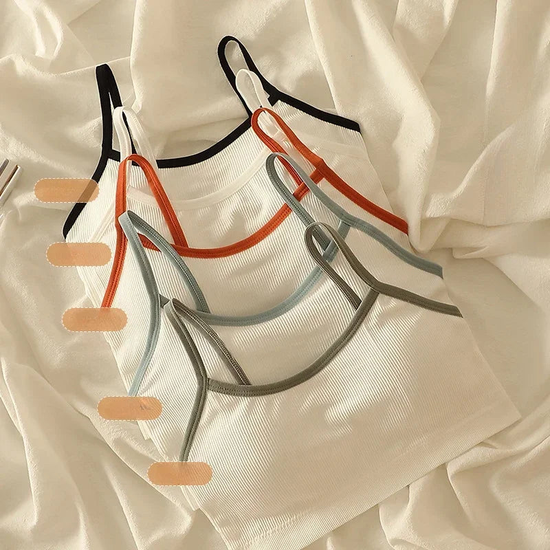 Comfort & Support: Seamless Sports Bra for Effortless Workouts