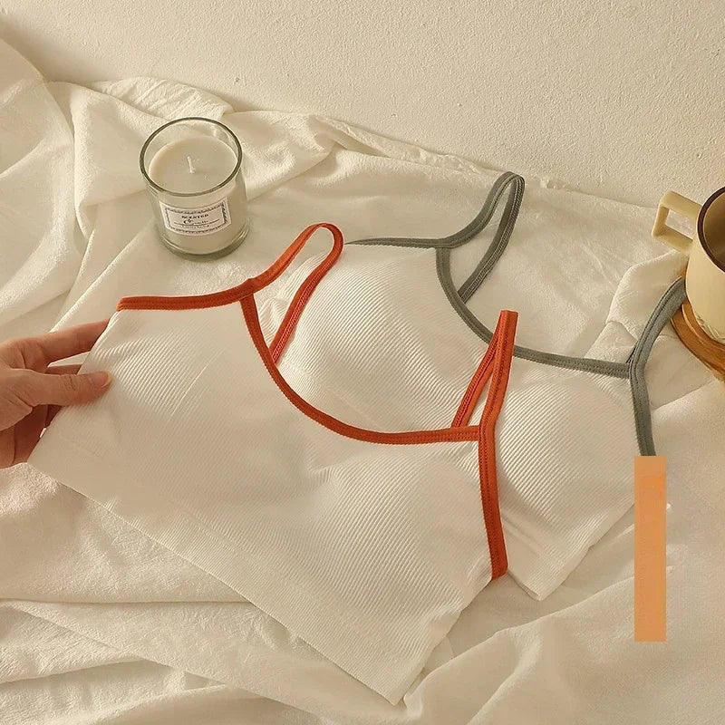 Comfort & Support: Seamless Sports Bra for Effortless Workouts