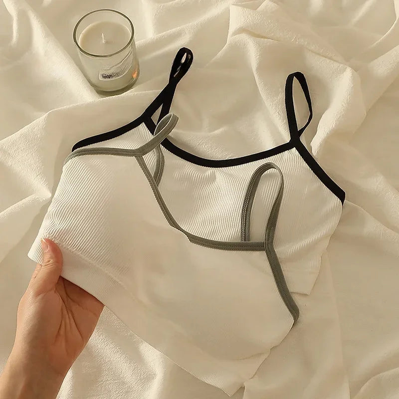 Comfort & Support: Seamless Sports Bra for Effortless Workouts