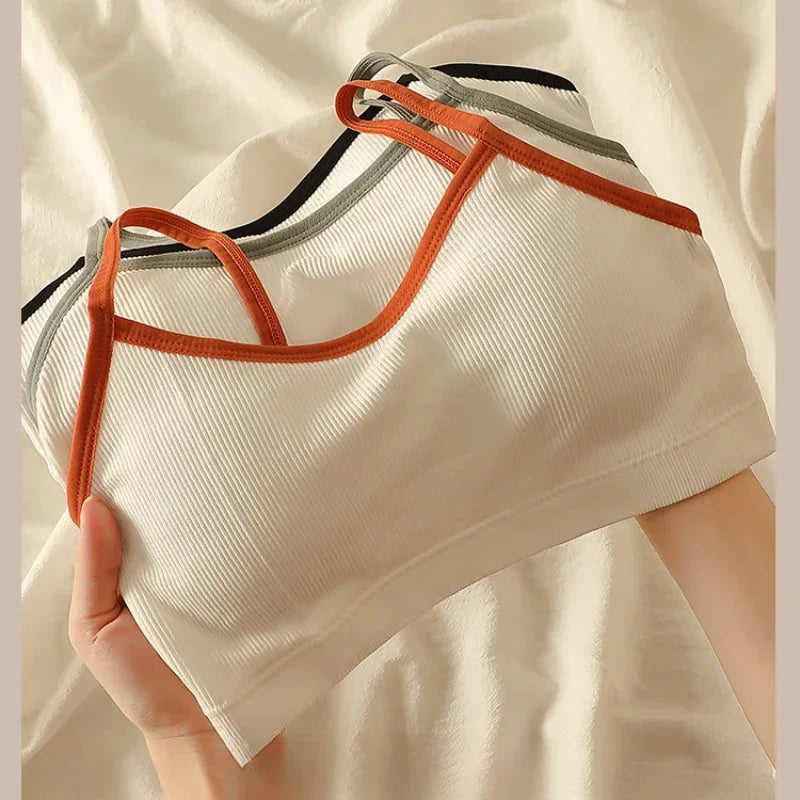 Comfort & Support: Seamless Sports Bra for Effortless Workouts