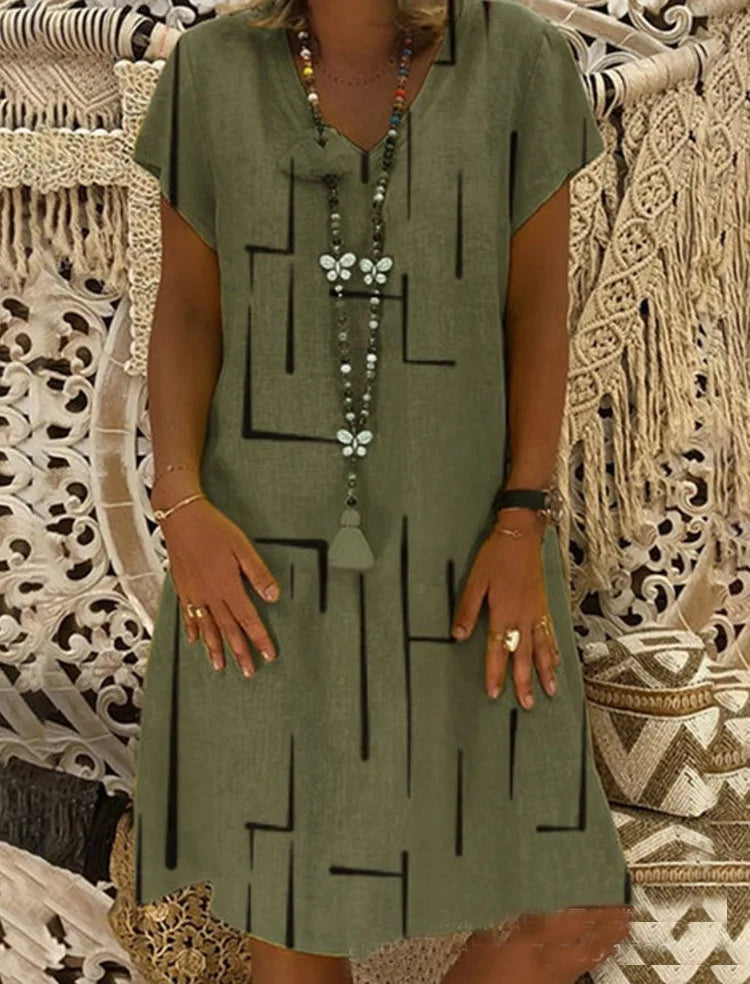 Vibrant & Flowy: Plus Size Summer Dress with Bold Print