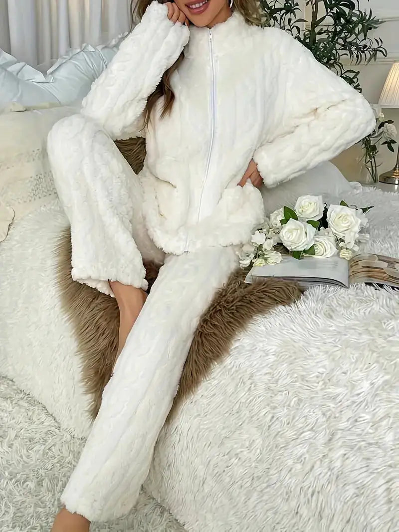 Embrace Tranquil Luxury: The Serena™ Loungeset