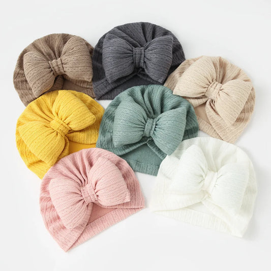 Snuggle in Style: Adorable Knitted Baby Hat with Bowknot