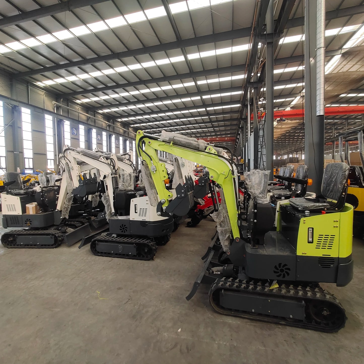 Mini Excavator - Compact Digger Machine, 1.5 Ton, 1 Ton, and 2 Ton Models, Small Hydraulic Crawler Micro Excavators