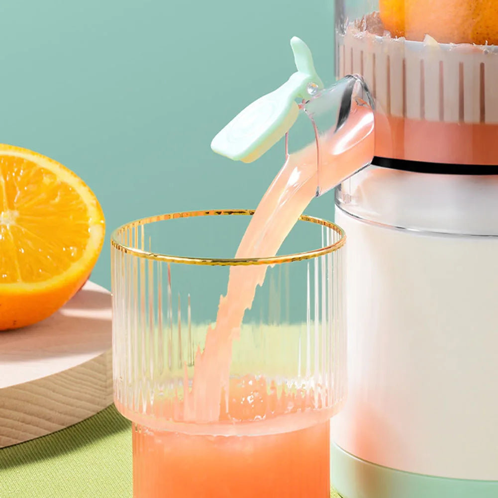 Portable Electric Juicer - USB Charging, Mini Household Citrus Juicer and Blender for Travel, Orange and Lemon Juice Mixer
