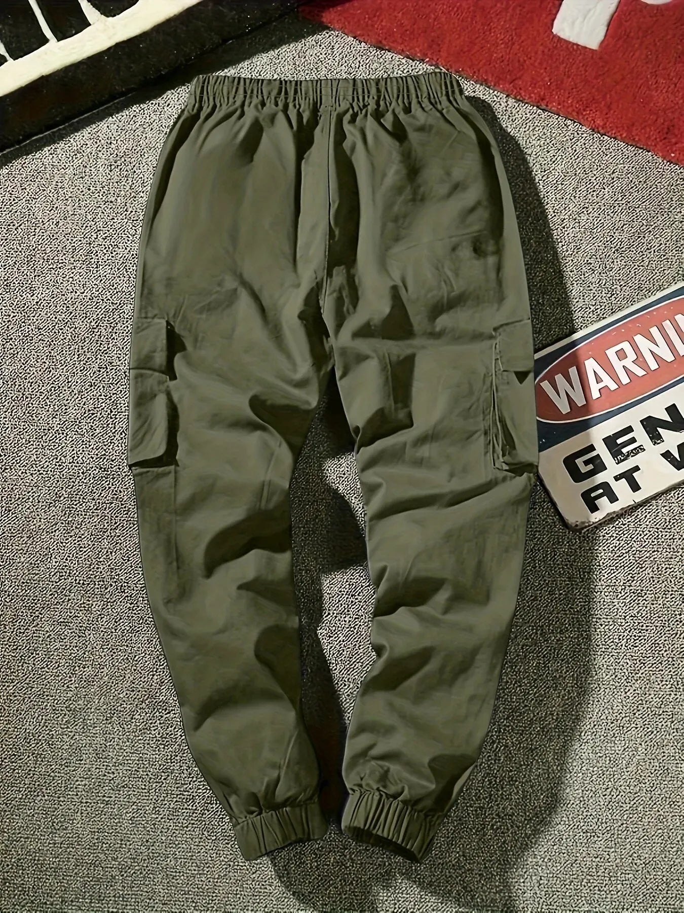 Trendy Solid Cargo Pants - Men's Multi-Flap Pocket Trousers, Loose Casual Outdoor Pants for Work and Streetwear