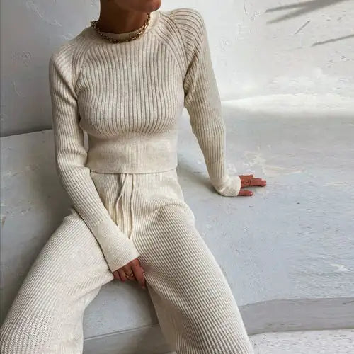 Effortless Chic: Knitted Wide-Leg Pants & Top Set