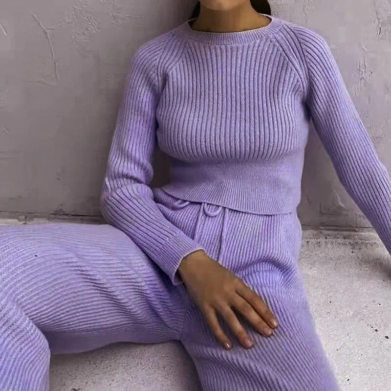 Effortless Chic: Knitted Wide-Leg Pants & Top Set