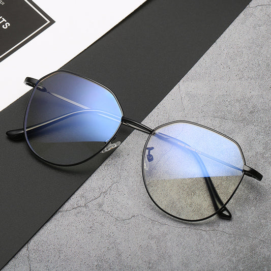 Korean-Inspired Retro Elegance:  Myopia Glasses with Round Metal Frames