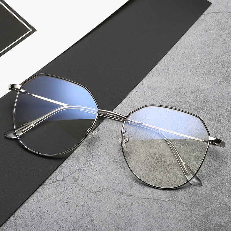 Korean-Inspired Retro Elegance:  Myopia Glasses with Round Metal Frames