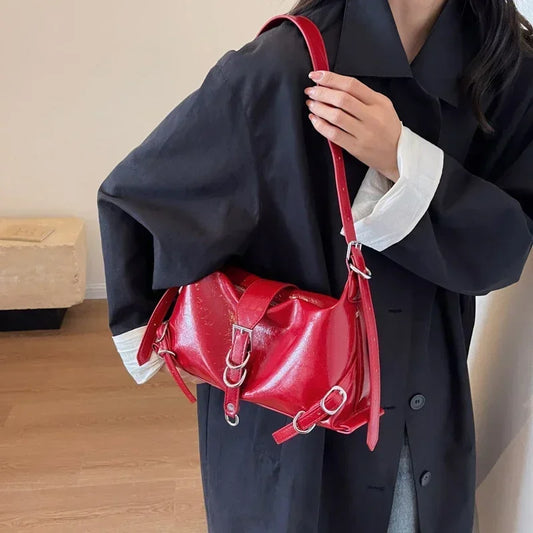 2024 Shoulder Bag: Spacious, Versatile, High-Quality