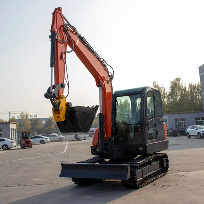 6000kg Hydraulic Mini Digger - 6 Ton Mini Excavator with Dozer, Ideal for Farm Use