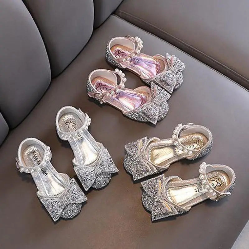 AINYFU Children's Sequin Sandals - Girls' Sweet Bow Rhinestone Princess Shoes, Fashionable Non-Slip Flat Sandals with Soft Bottom