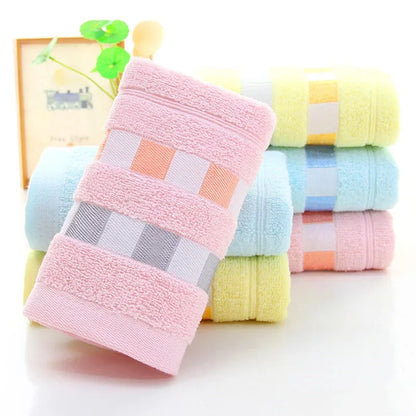 Luxurious Bath & Sports Towel: Soft, Absorbent, Quick-Drying