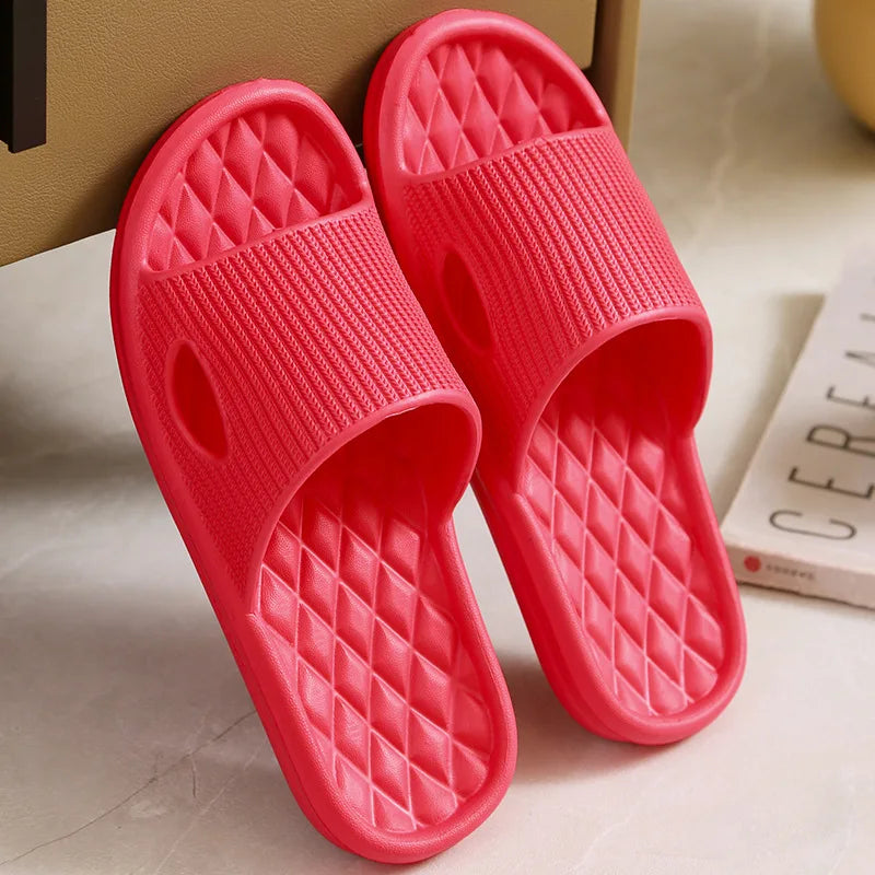 Relax in Ultimate Comfort: Soft Indoor Slippers for Couples