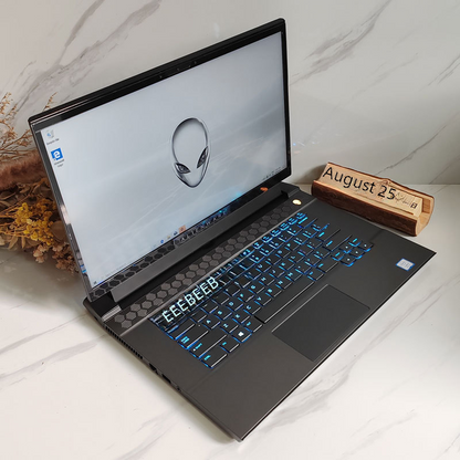 2-Hand Alienware M15 R4 Gaming Laptop - Quad-Core i7, RTX 2060 Graphics